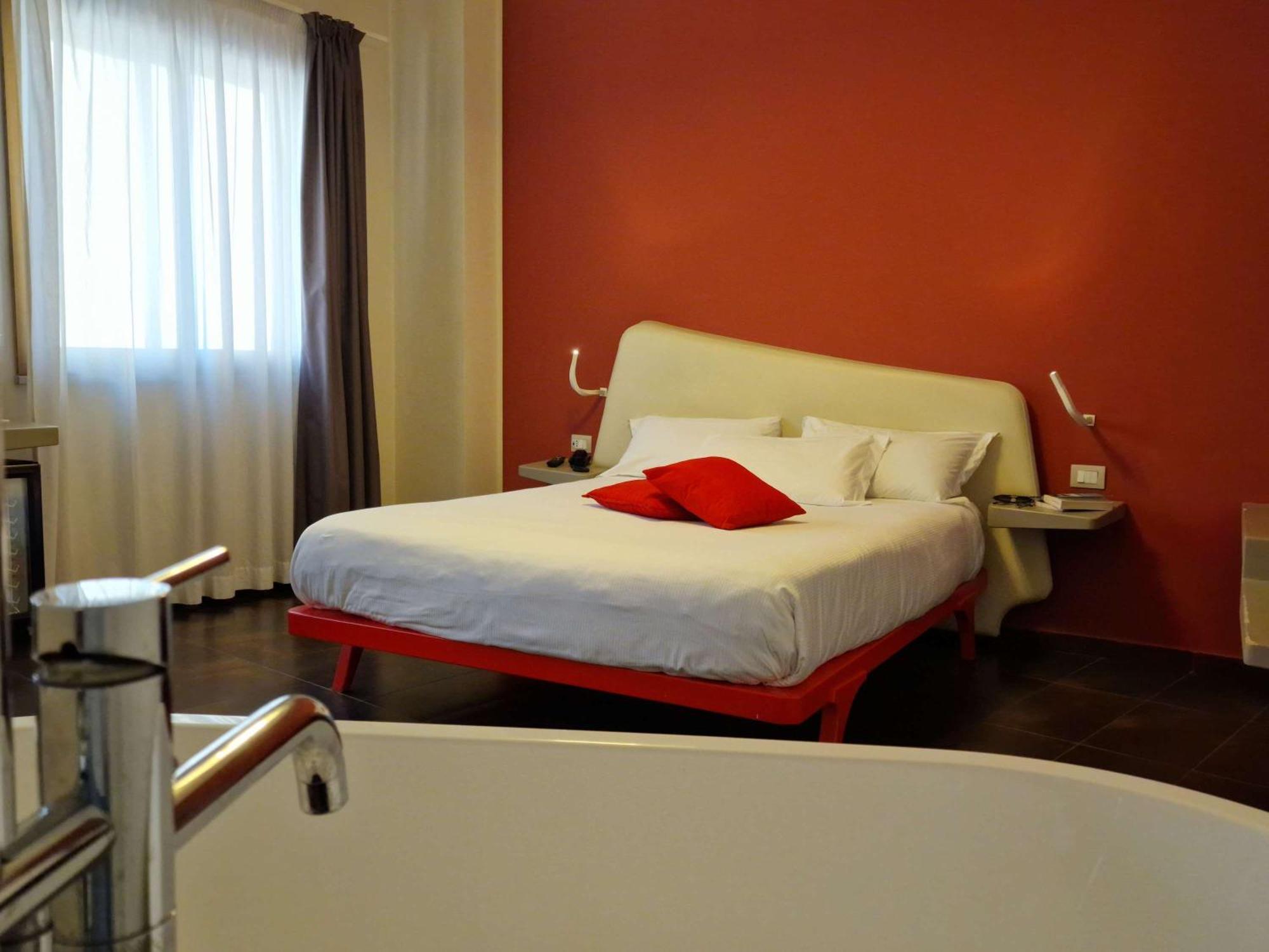 Ibis Styles Palermo President Exterior foto